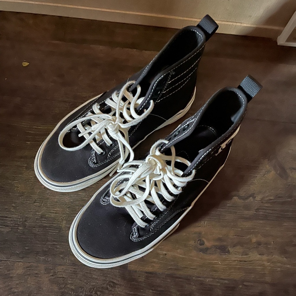 Vans Sentry WC Canvas Sneaker